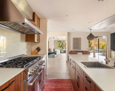 279 Mabery Road - Photo Thumbnail 11