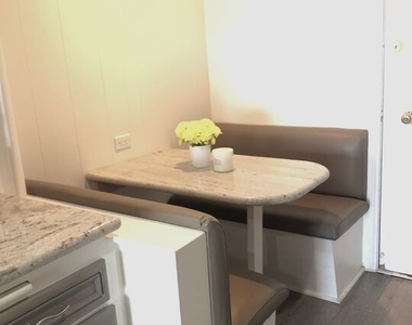 23914 De Ville - Photo Thumbnail 9