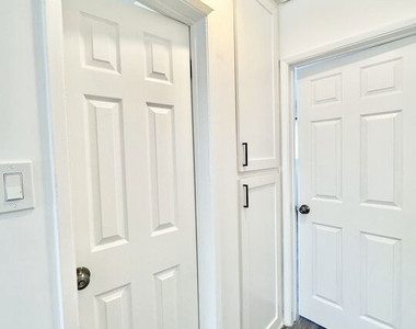 6795 N Paramount Boulevard - Photo Thumbnail 3