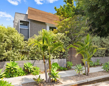 710 Milwood Avenue - Photo Thumbnail 2