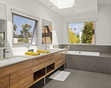 710 Milwood Avenue - Photo Thumbnail 27