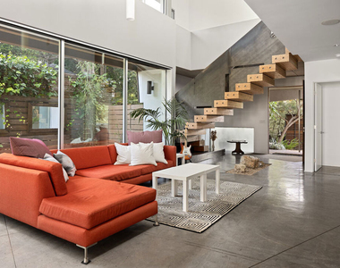 710 Milwood Avenue - Photo Thumbnail 5