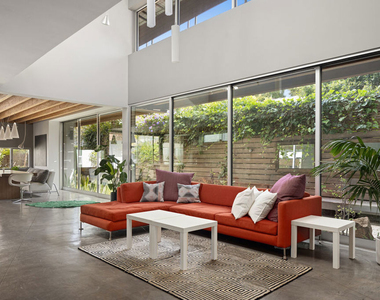 710 Milwood Avenue - Photo Thumbnail 9