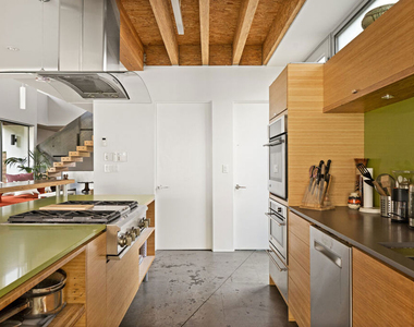 710 Milwood Avenue - Photo Thumbnail 13