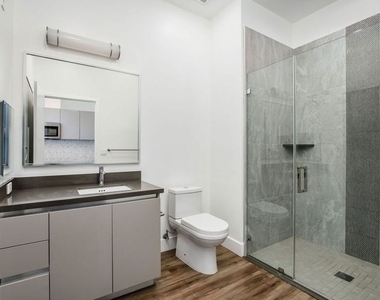 453 S Kenmore Avenue - Photo Thumbnail 19