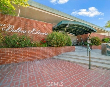 5301 Balboa Boulevard - Photo Thumbnail 8