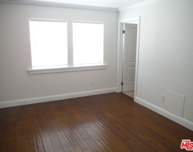 1821 W 12th Place - Photo Thumbnail 7