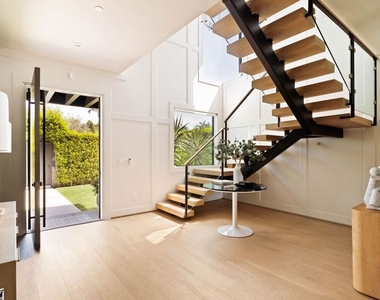 2137 Glyndon Avenue - Photo Thumbnail 2