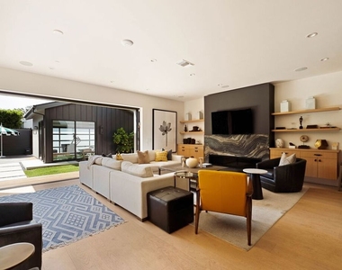 2137 Glyndon Avenue - Photo Thumbnail 7