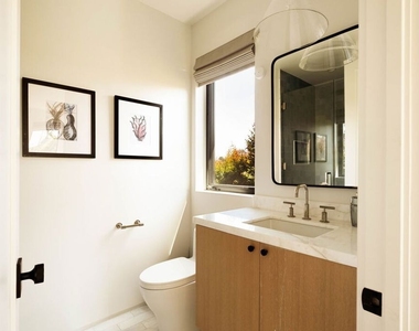 2137 Glyndon Avenue - Photo Thumbnail 28
