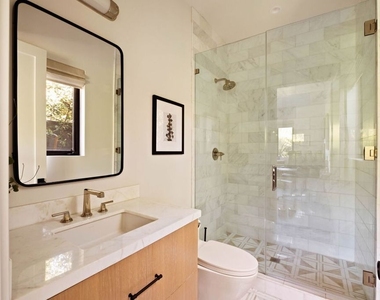 2137 Glyndon Avenue - Photo Thumbnail 32