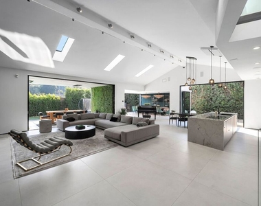 1368 Beckwith Avenue - Photo Thumbnail 9