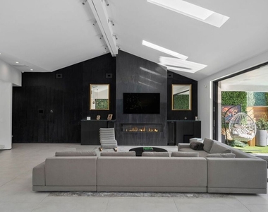1368 Beckwith Avenue - Photo Thumbnail 8