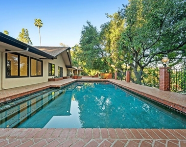 17449 Sumiya Drive - Photo Thumbnail 45