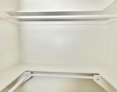 9747 Riverview - Photo Thumbnail 4