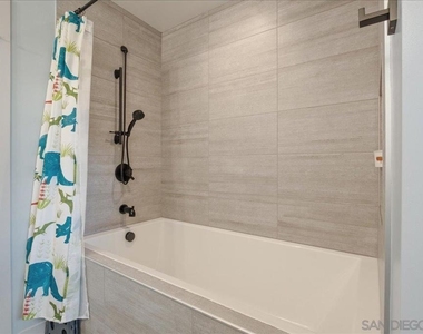 3075 Briand Ave - Photo Thumbnail 17