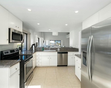 48624 Torrito Court - Photo Thumbnail 18