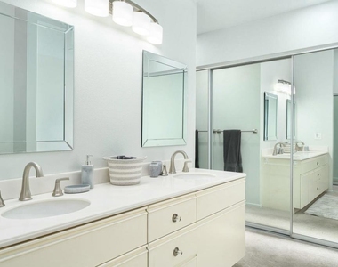 48624 Torrito Court - Photo Thumbnail 26