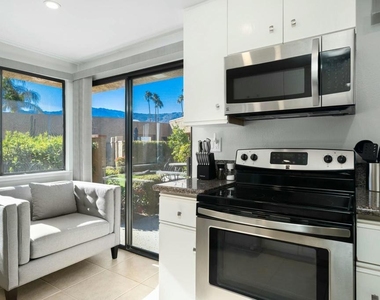 48624 Torrito Court - Photo Thumbnail 23