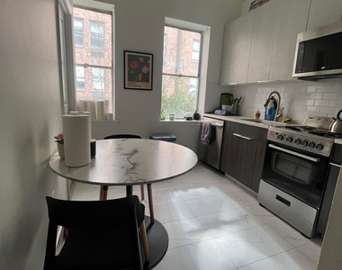 111 East 38th Street - Photo Thumbnail 1