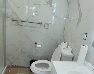 8 Dee Place - Photo Thumbnail 19