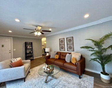 45 Golden Avenue - Photo Thumbnail 4