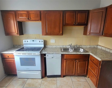 174 South Avenue - Photo Thumbnail 1