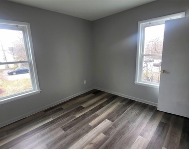 174 South Avenue - Photo Thumbnail 14