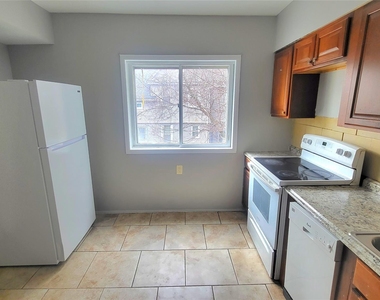 174 South Avenue - Photo Thumbnail 2