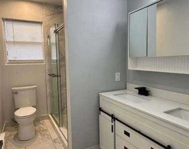 45 Clinton Avenue - Photo Thumbnail 14