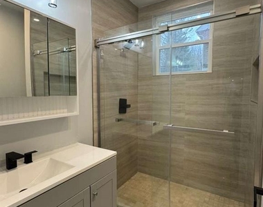 45 Clinton Avenue - Photo Thumbnail 18