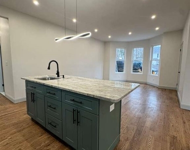 45 Clinton Avenue - Photo Thumbnail 7