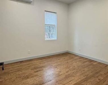 45 Clinton Avenue - Photo Thumbnail 12