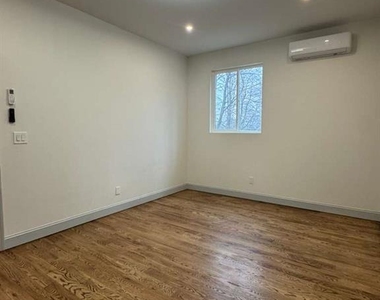 45 Clinton Avenue - Photo Thumbnail 17