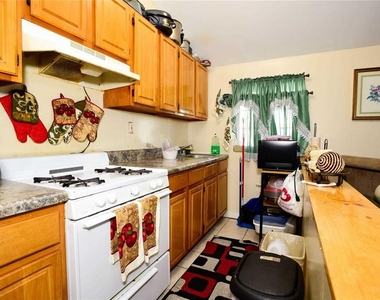 Troy Avenue - Photo Thumbnail 1