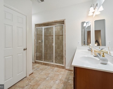 5722 Callcott Way - Photo Thumbnail 26