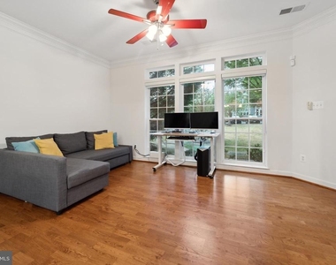5722 Callcott Way - Photo Thumbnail 2