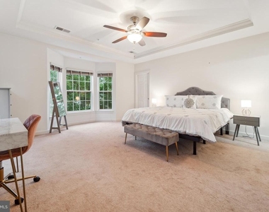 5722 Callcott Way - Photo Thumbnail 21