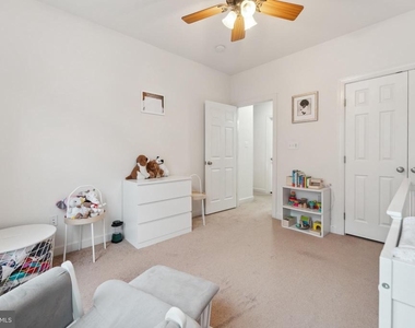 5722 Callcott Way - Photo Thumbnail 32