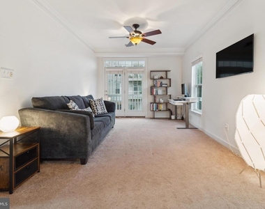 5722 Callcott Way - Photo Thumbnail 17