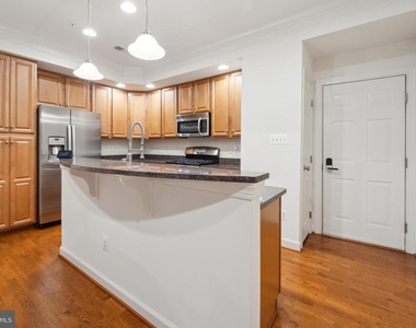 5722 Callcott Way - Photo Thumbnail 12