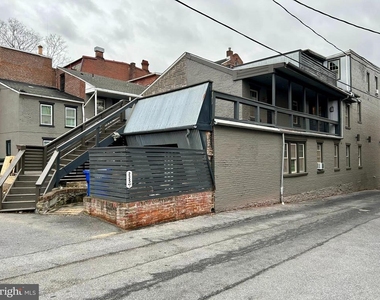 225 E King Street - Photo Thumbnail 1