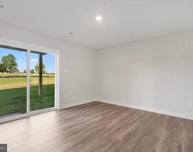 16502 Green Glade Dr - Photo Thumbnail 31
