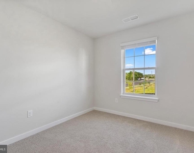 16502 Green Glade Dr - Photo Thumbnail 18