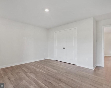 16502 Green Glade Dr - Photo Thumbnail 28