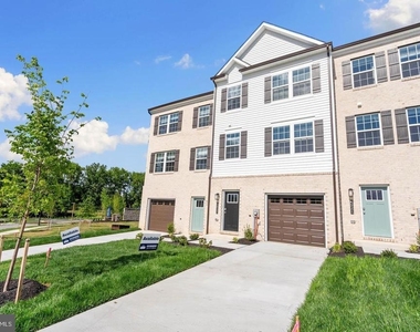 16502 Green Glade Dr - Photo Thumbnail 1