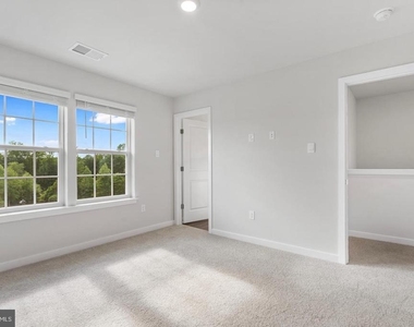 16502 Green Glade Dr - Photo Thumbnail 23