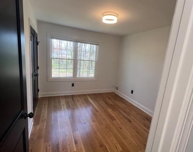 4400 Rendale Court - Photo Thumbnail 19