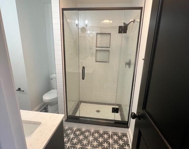 4400 Rendale Court - Photo Thumbnail 11