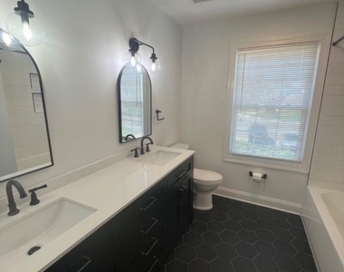 4400 Rendale Court - Photo Thumbnail 26